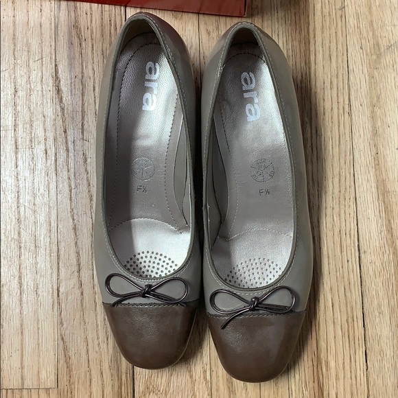 🆕 Ara brown two tone heels with bow size 7 - Picture 2 of 8